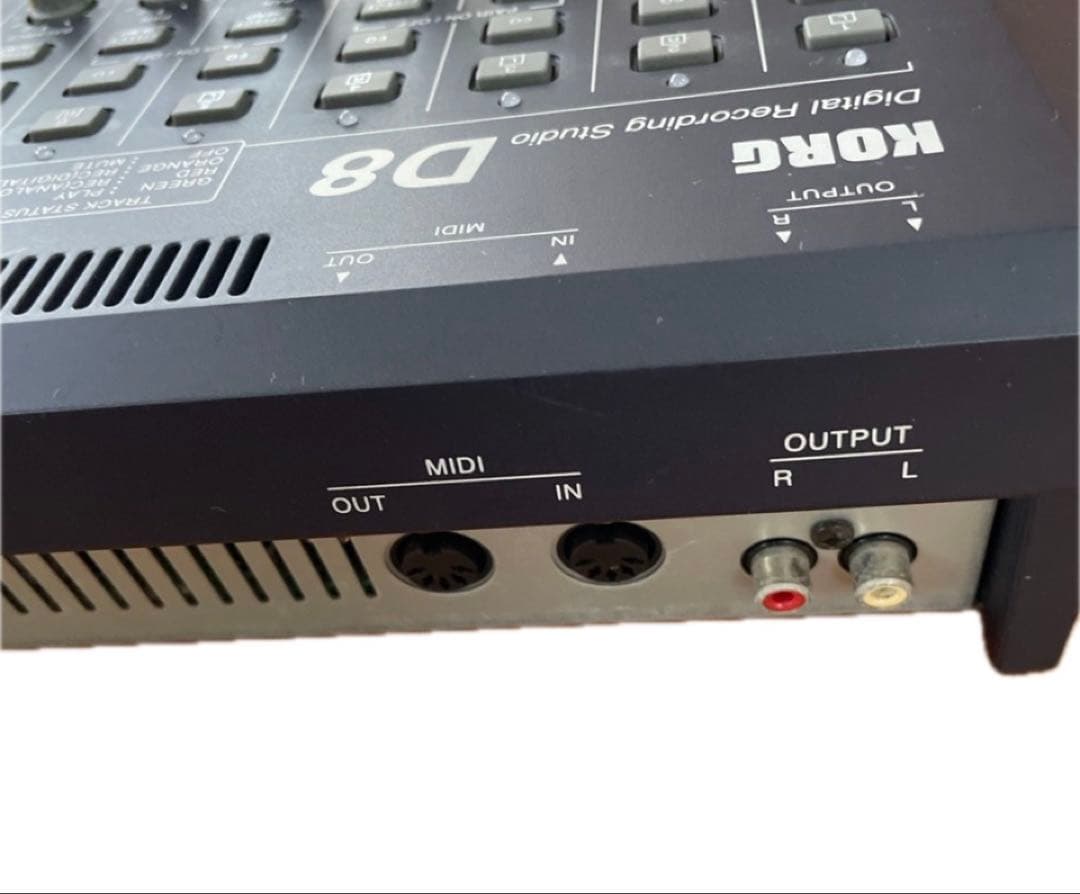 Multi -Track Recorder Korg D8