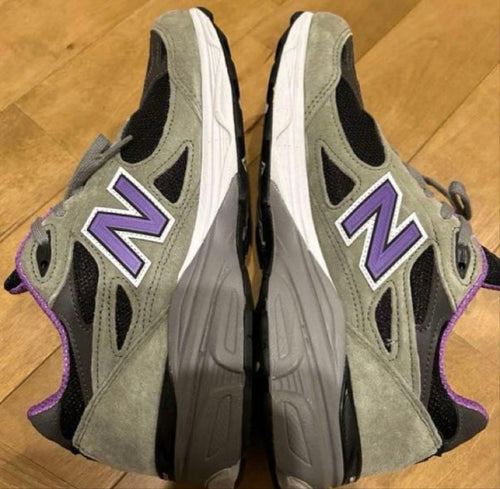 New Balance Sneakers 990V3