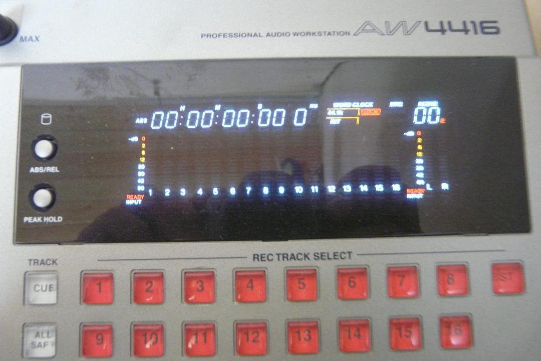 Yamaha Multi -Track Recorder Aw4416