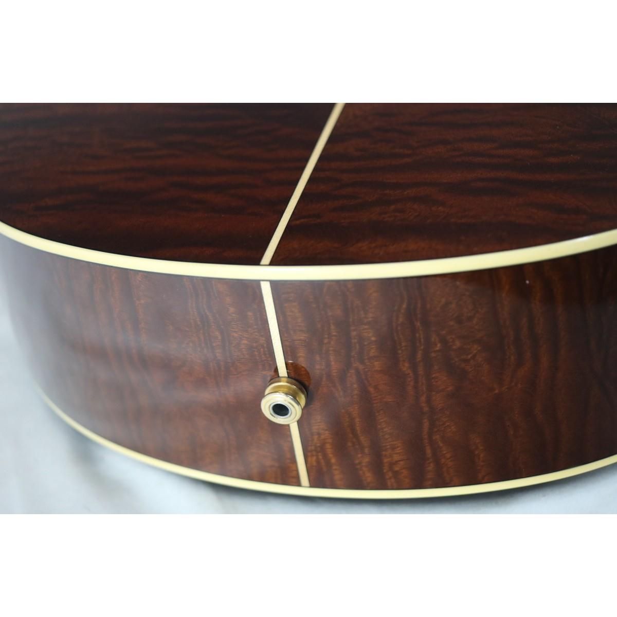 Yamaha Acoustic Guitar