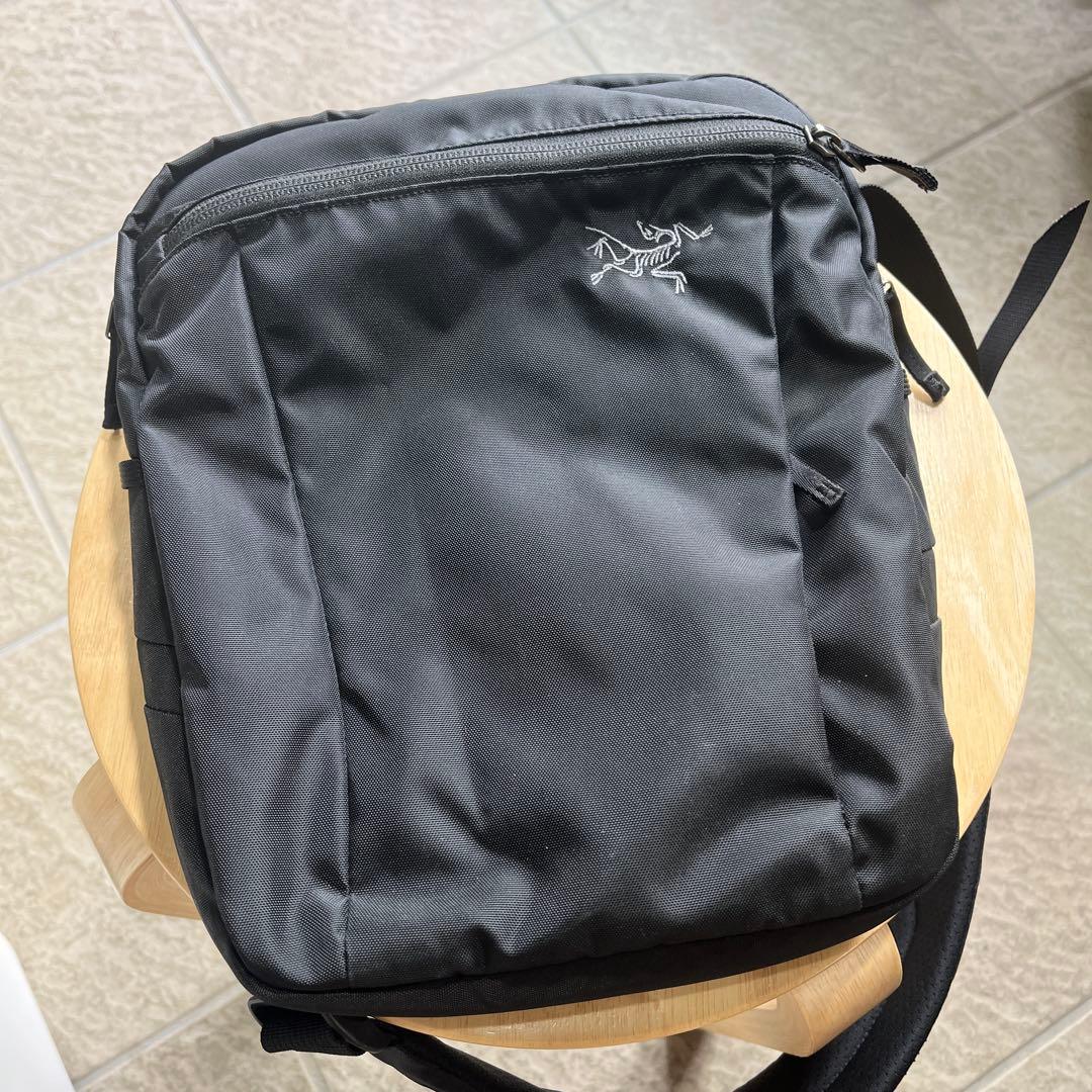 Arc'Teryx Shoulder Bags