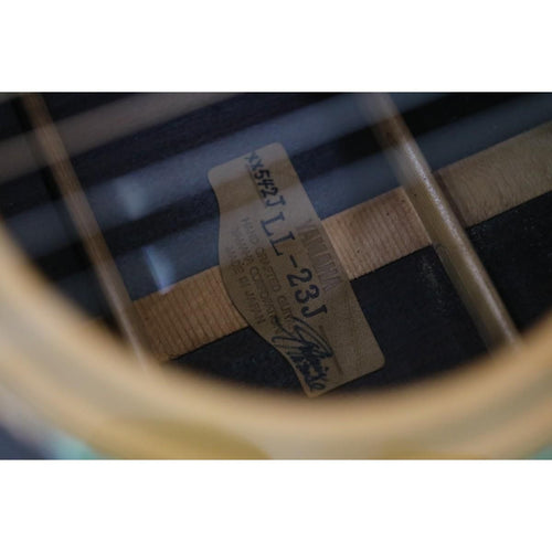 Yamaha Acoustic Guitar