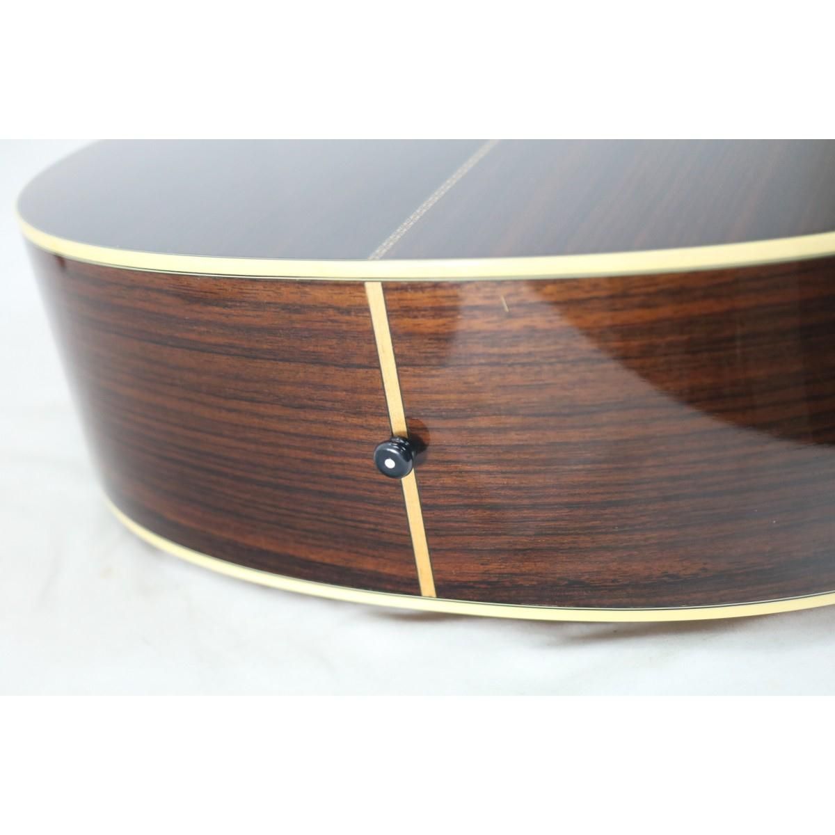 Yamaha Acoustic Guitar