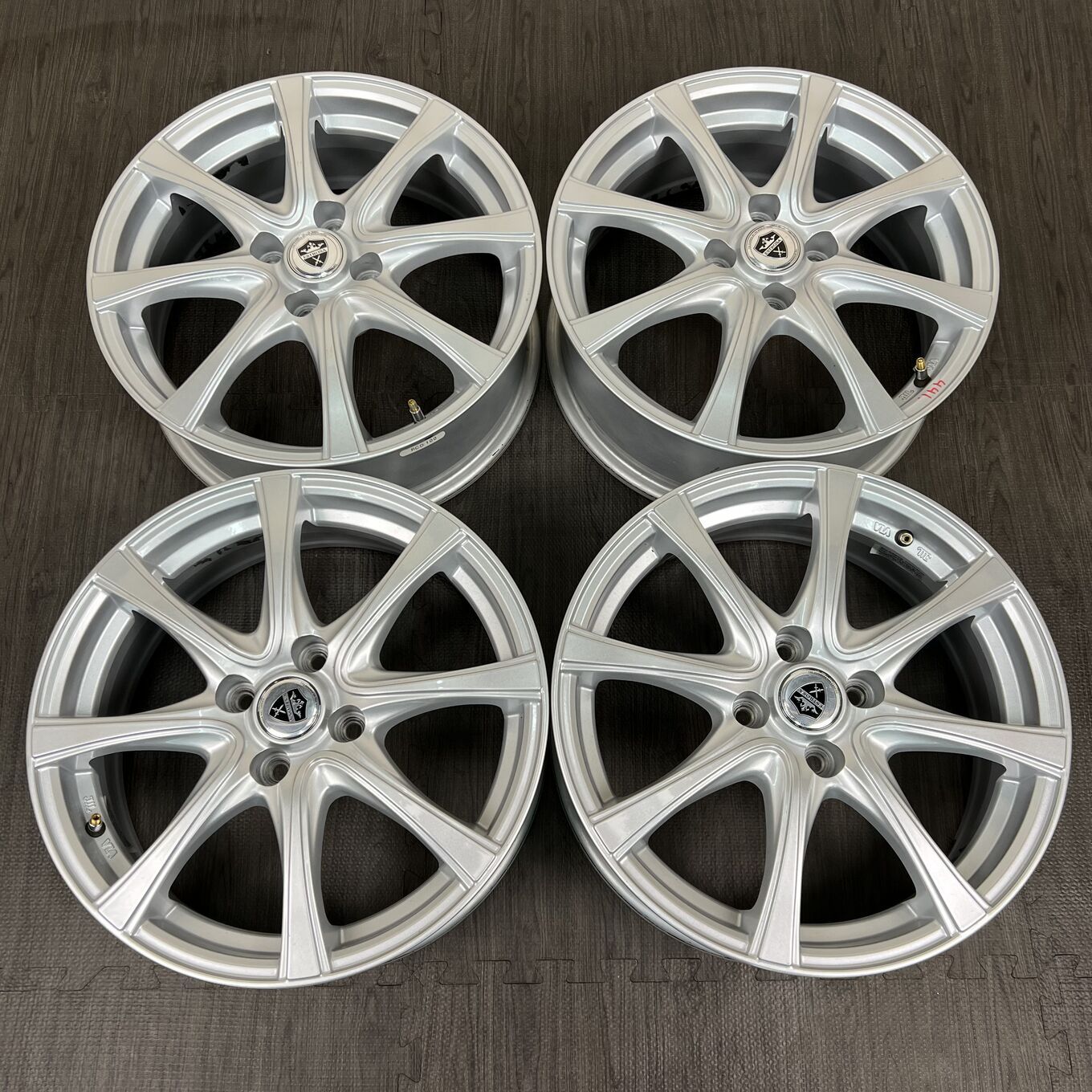 Hot Stuff 16 Inches Estrosa 4X100 #441D40925