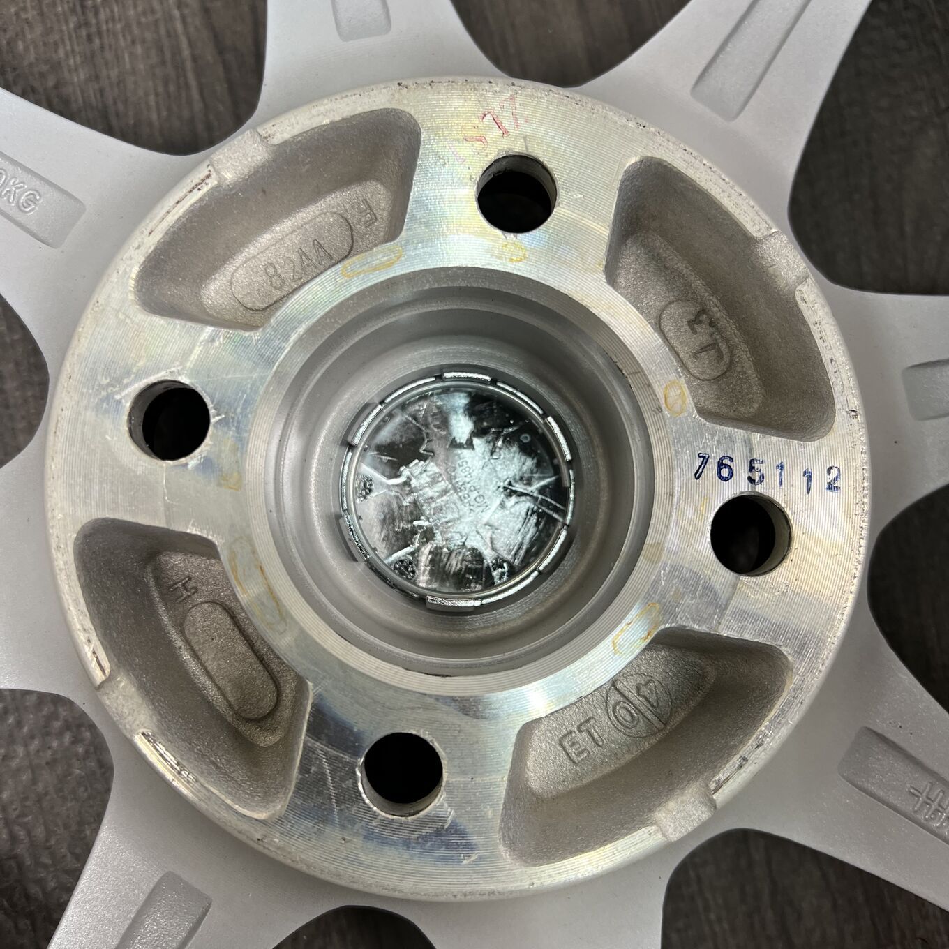 Hot Stuff 16 Inches Estrosa 4X100 #441D40925