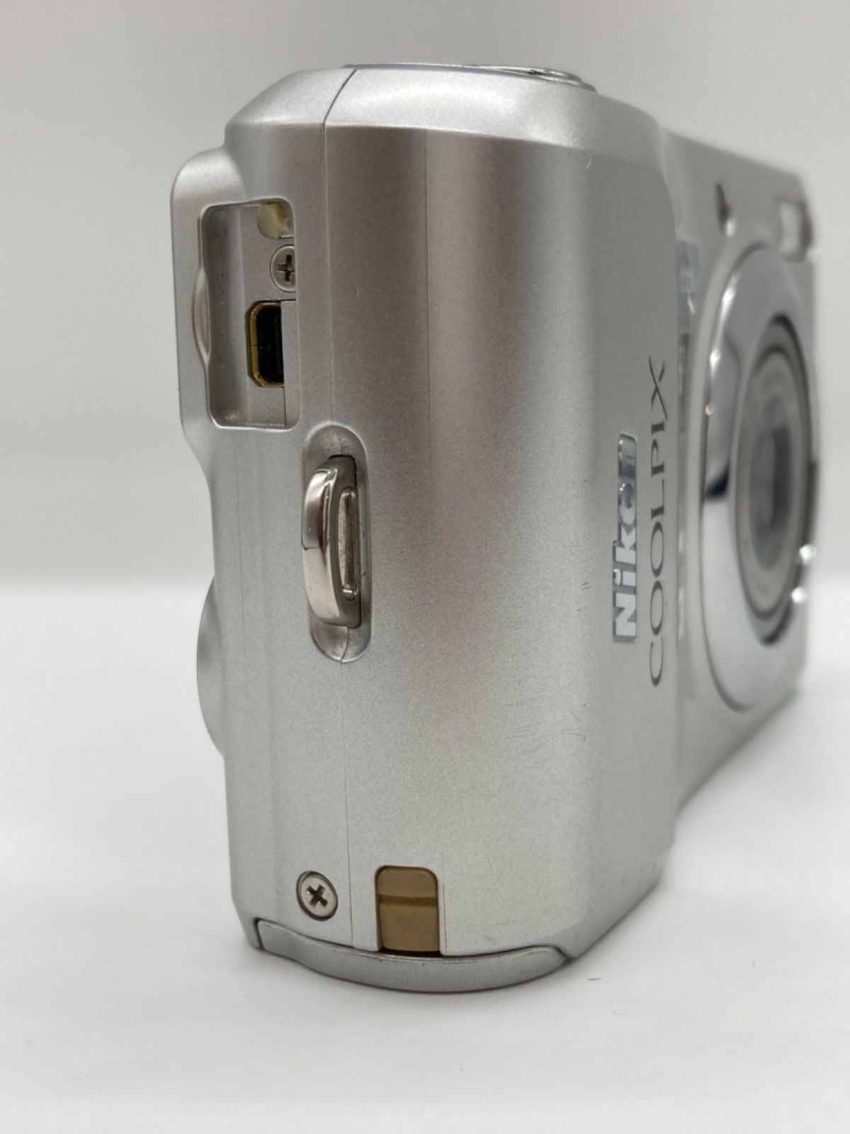 Nikon Compact Digital Camera Ua429 Coolpix L19