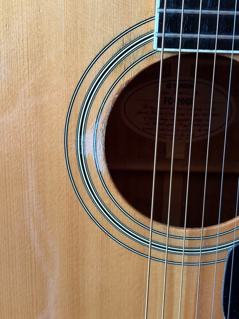 Yamaha Acoustic Guitar Fg200D