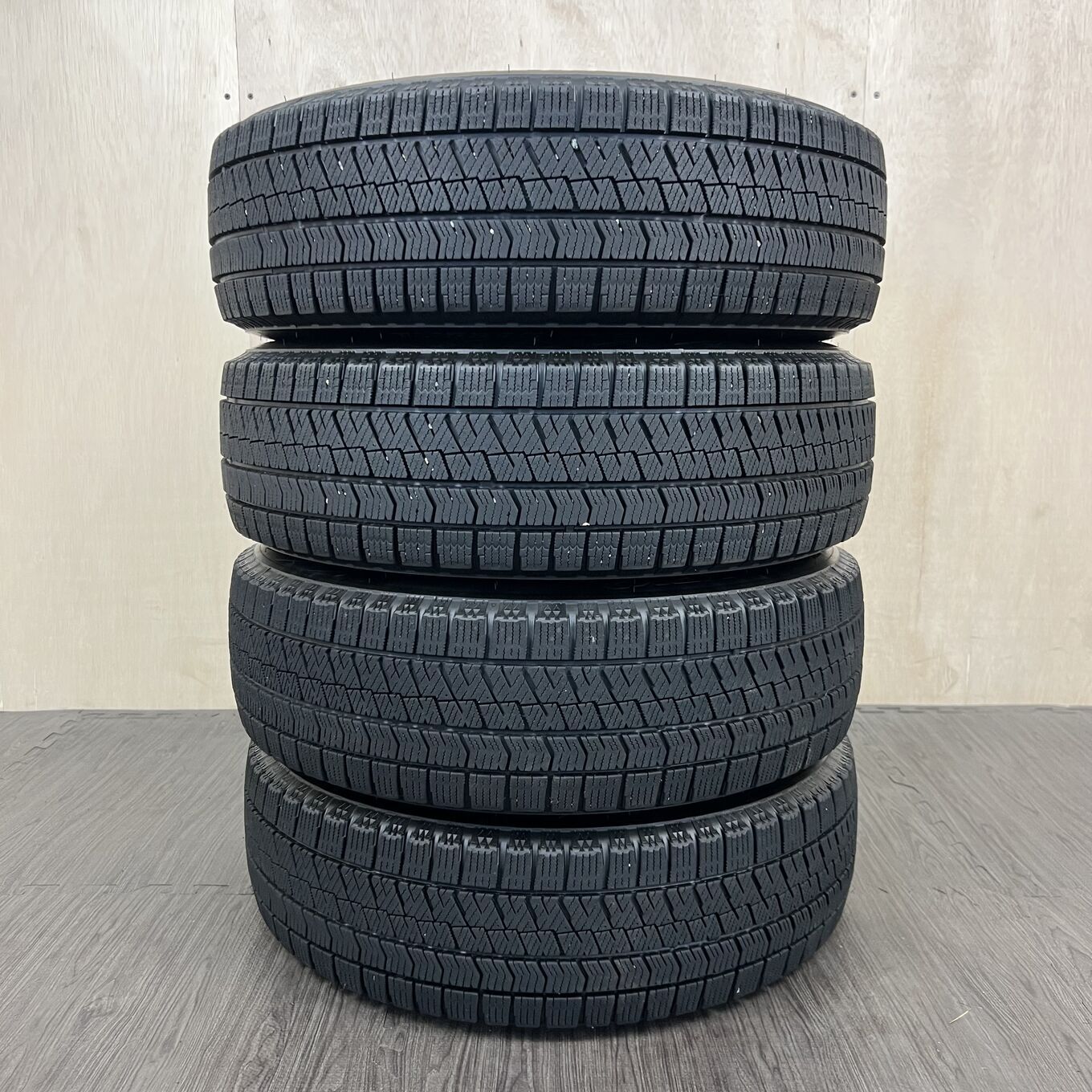 Bridgestone 15 Inches 185/65R15 #113S40426
