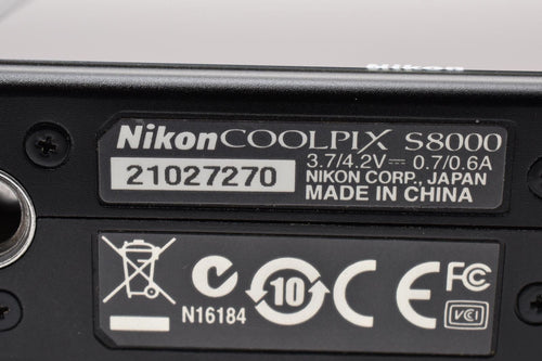 Nikon Compact Digital Camera Coolpix S8000 /3017 Ok