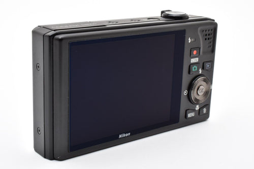 Nikon Compact Digital Camera Coolpix S8000 /3017 Ok