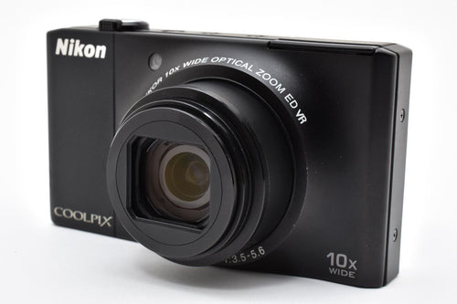 Nikon Compact Digital Camera Coolpix S8000 /3017 Ok