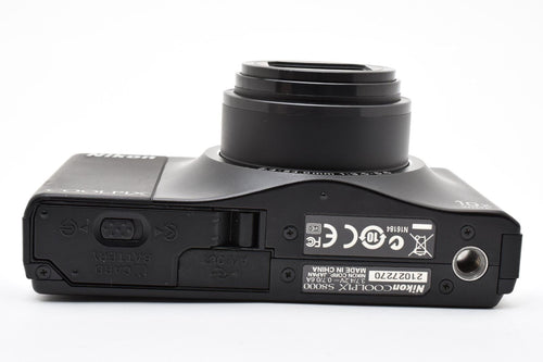 Nikon Compact Digital Camera Coolpix S8000 /3017 Ok
