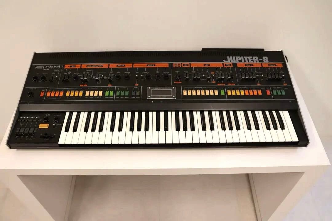 Roland Analog Synthesizers Jupiter-8