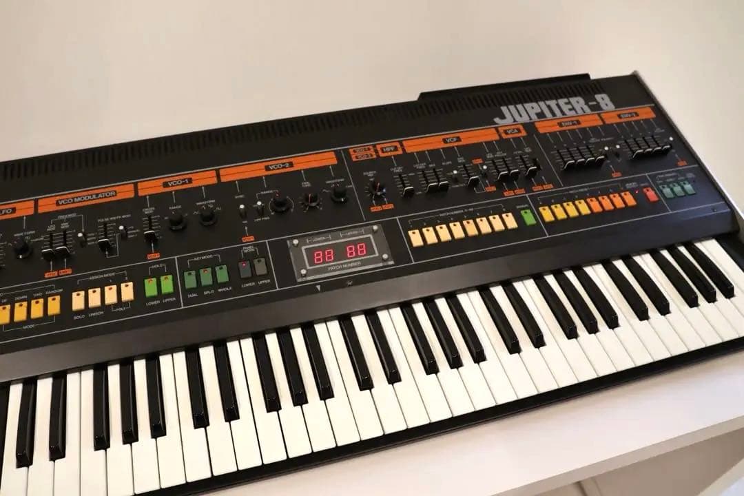 Roland Analog Synthesizers Jupiter-8