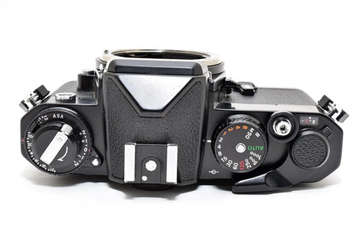 Nikon Slr Camera (Film) Fe H318