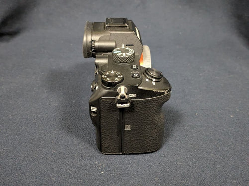 Sony Mirrorless Interchangeable Lips 7