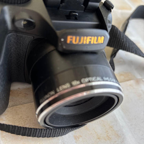 Fujifilm Compact Digital Camera Finepix S