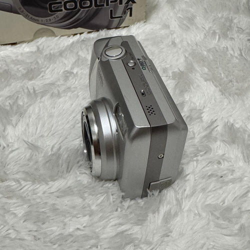 Nikon Compact Digital Cameras Coolpix L1