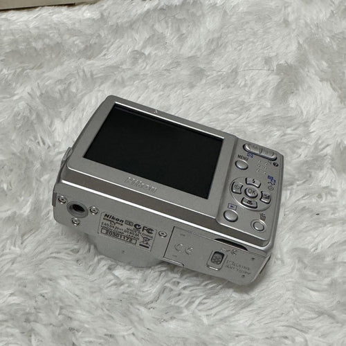 Nikon Compact Digital Cameras Coolpix L1