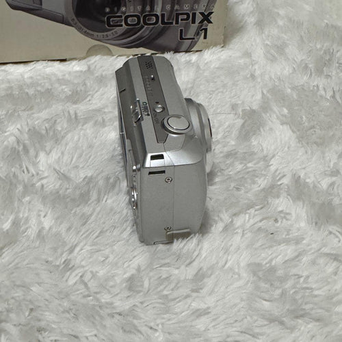 Nikon Compact Digital Cameras Coolpix L1