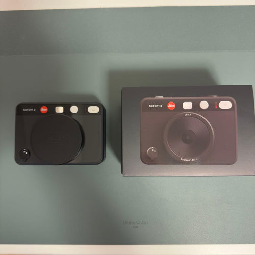 Leica Instant Cameras Sofort 2
