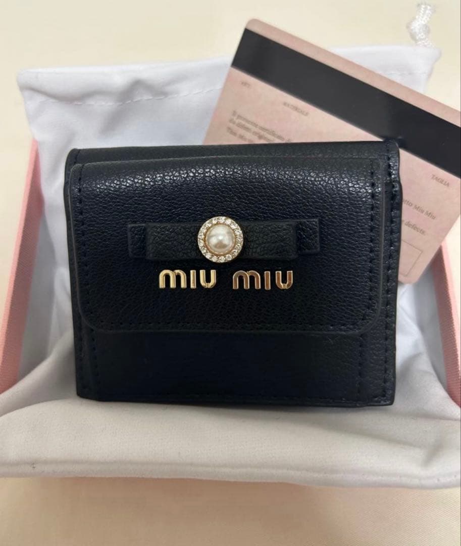 Miu Trifold Wallets