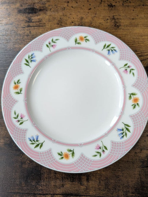 Tiffany Cups Saucers Co. Bouquet