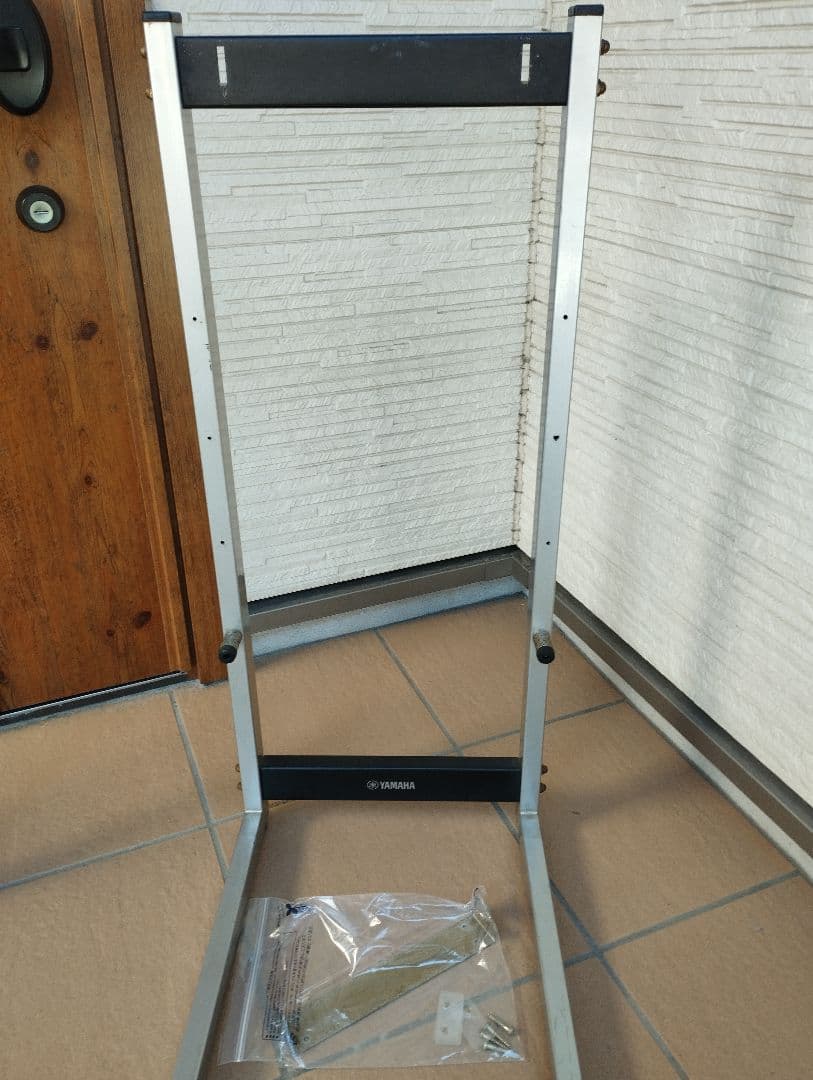 Yamaha Speaker Stand