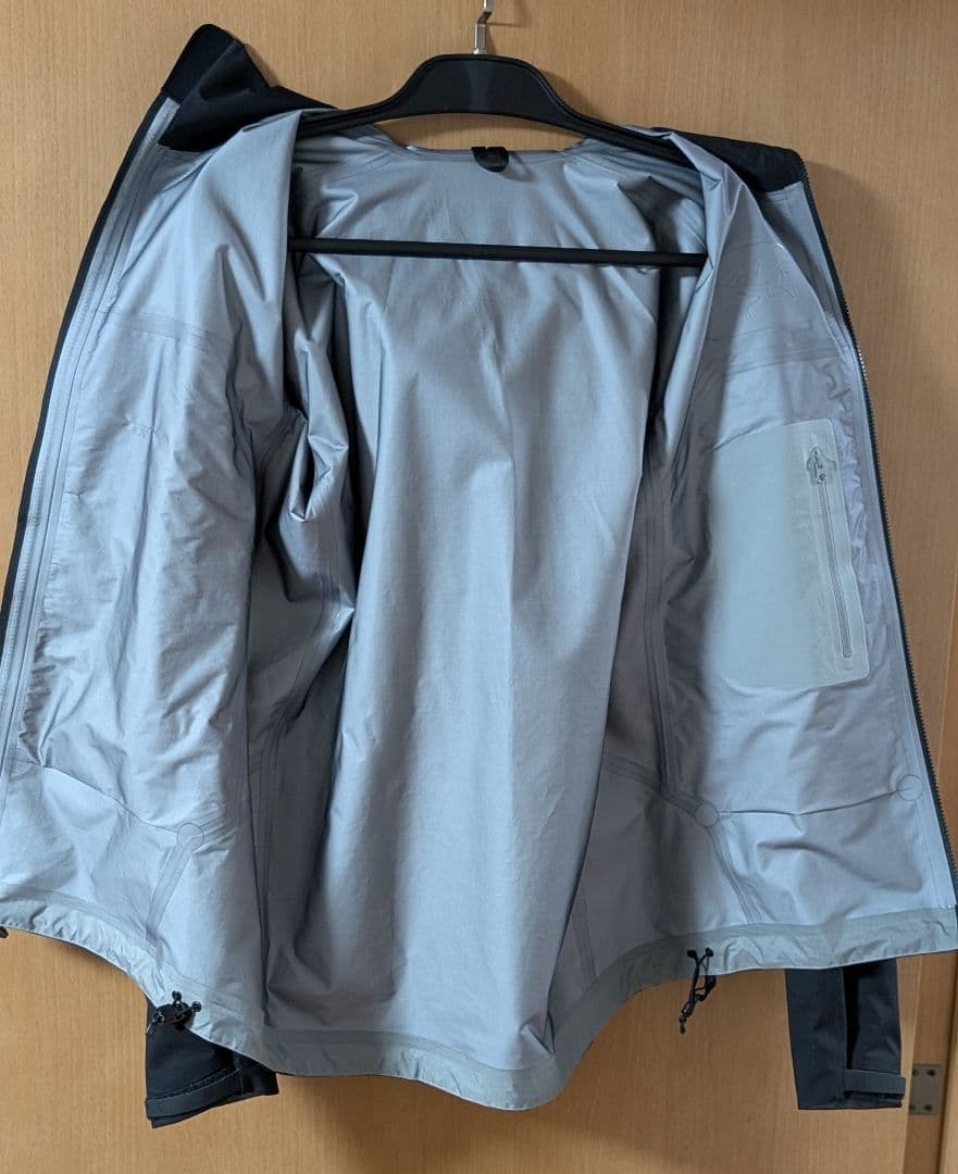 Arc'Teryx Mountain Parkas Beta Jas Zwart M