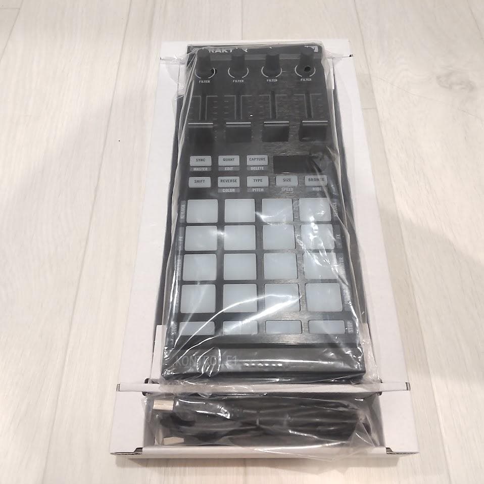 Dj Controller Native Traktor Kontrol F1
