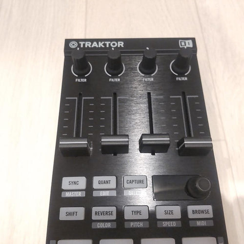 Dj Controller Native Traktor Kontrol F1