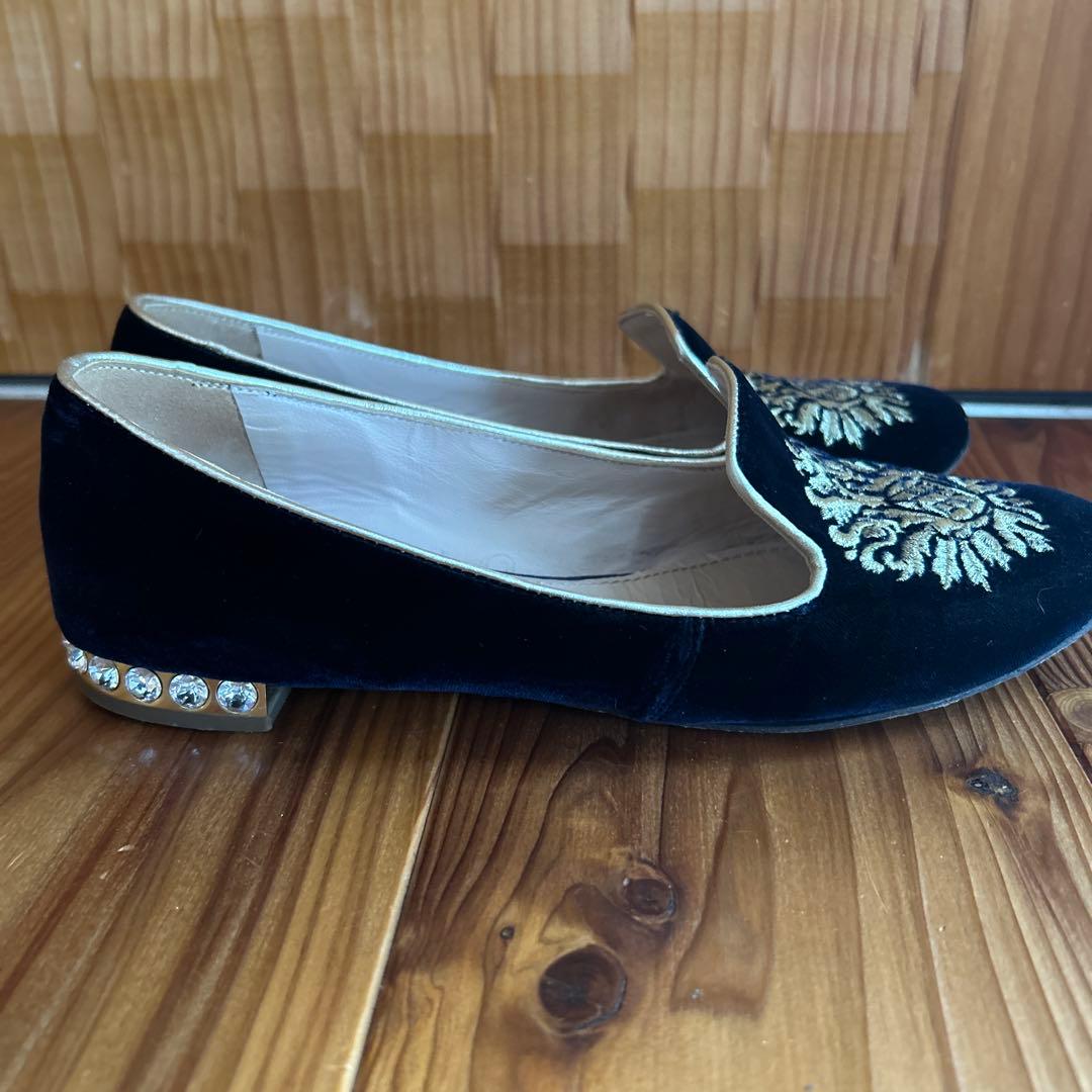 Miu Flats