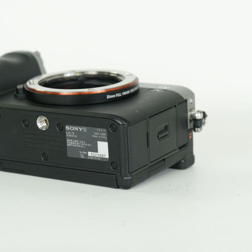 Sony Mirrorless Interchangeable Lips 4,049 7C Ilce-7C E