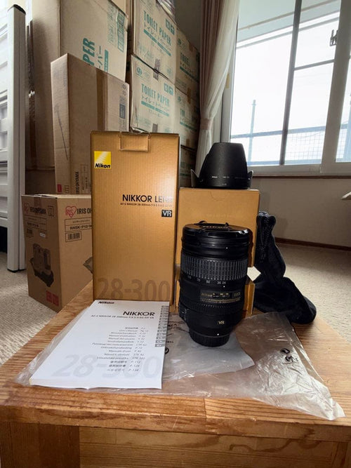 Nikon Zoom Lenses Af-S Nikkor 28-300Mm F/3.5-5.6G