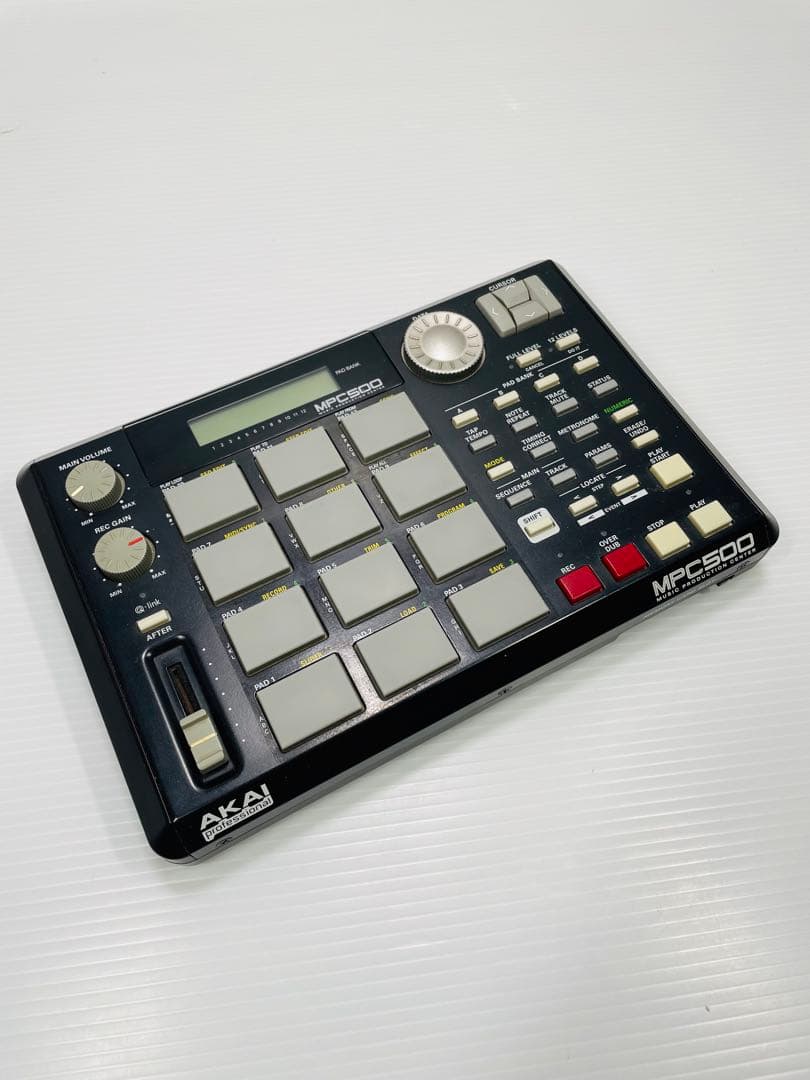 Akai Professional Samplers Mpc500