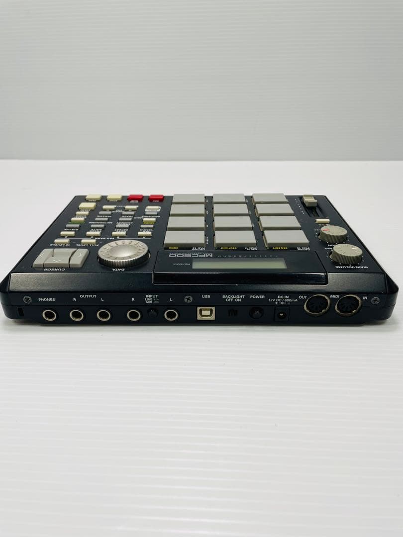 Akai Professional Samplers Mpc500