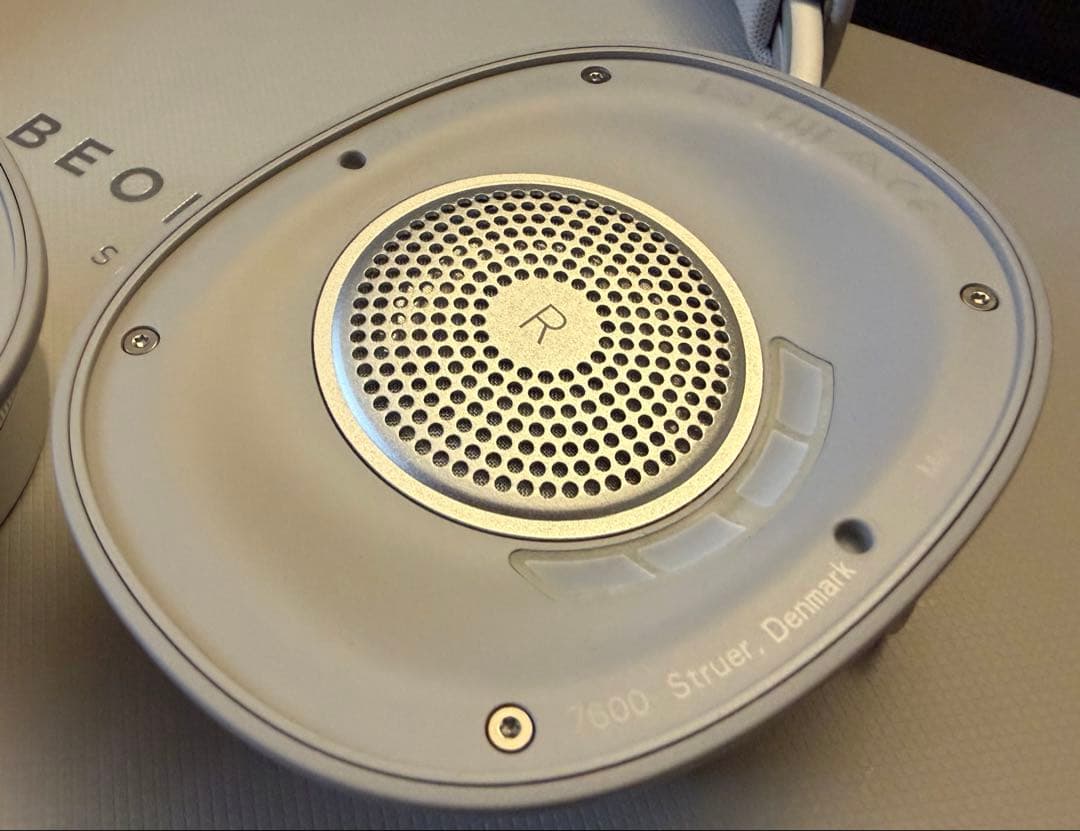 Bang Olufsen Wireless Headphones Beoplay H95