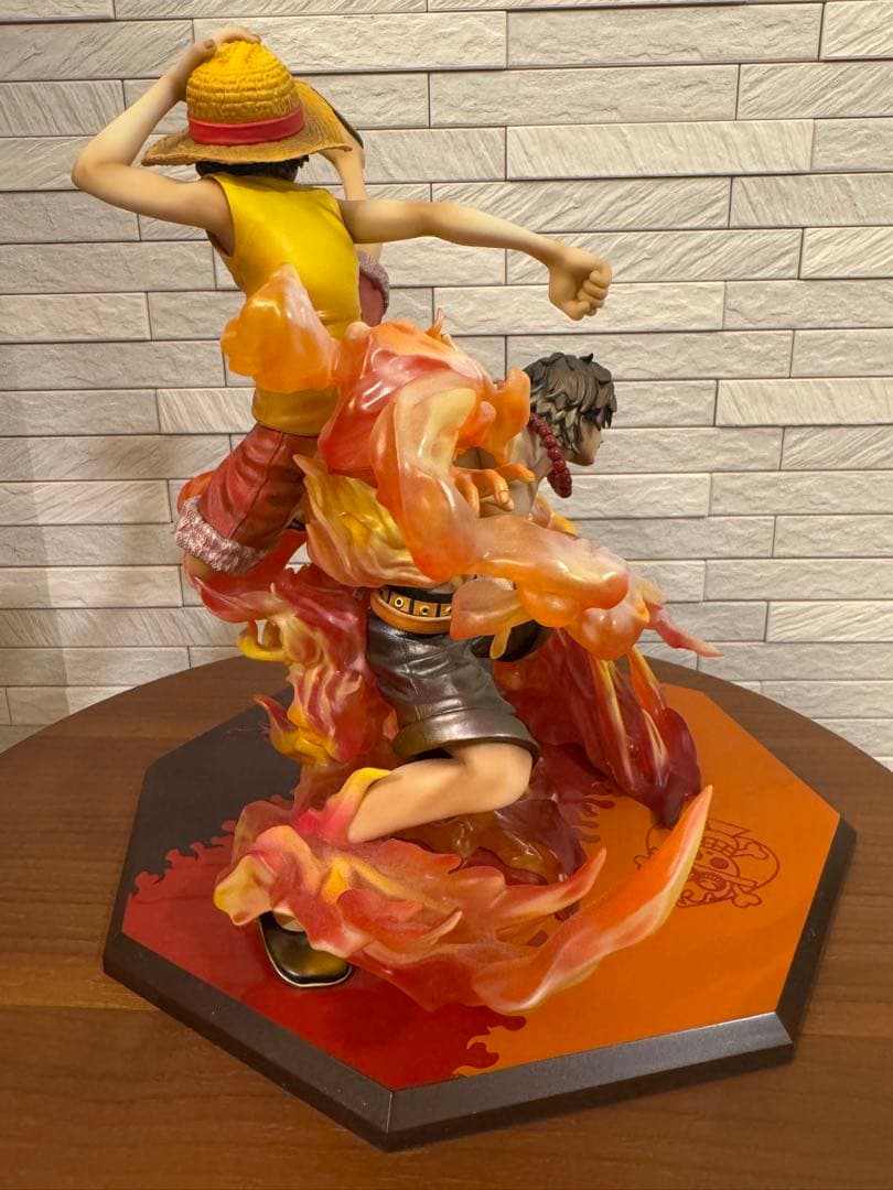 Megahouse One Piece Pop Brother S Bond 20Th