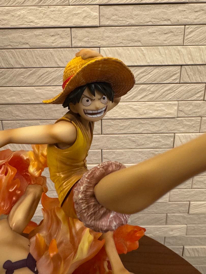 Megahouse One Piece Pop Brother S Bond 20Th