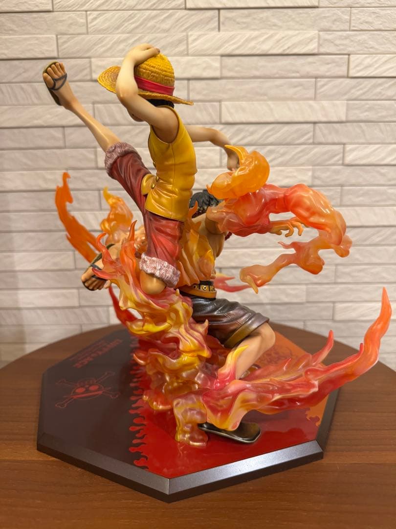 Megahouse One Piece Pop Brother S Bond 20Th