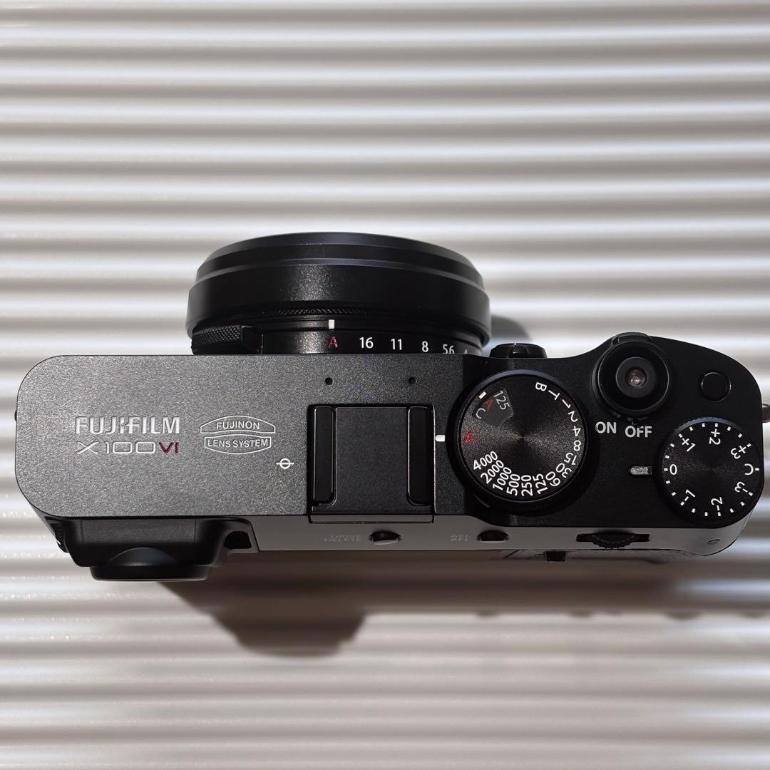 Fujifilm Compact Digital Cameras X100Vi