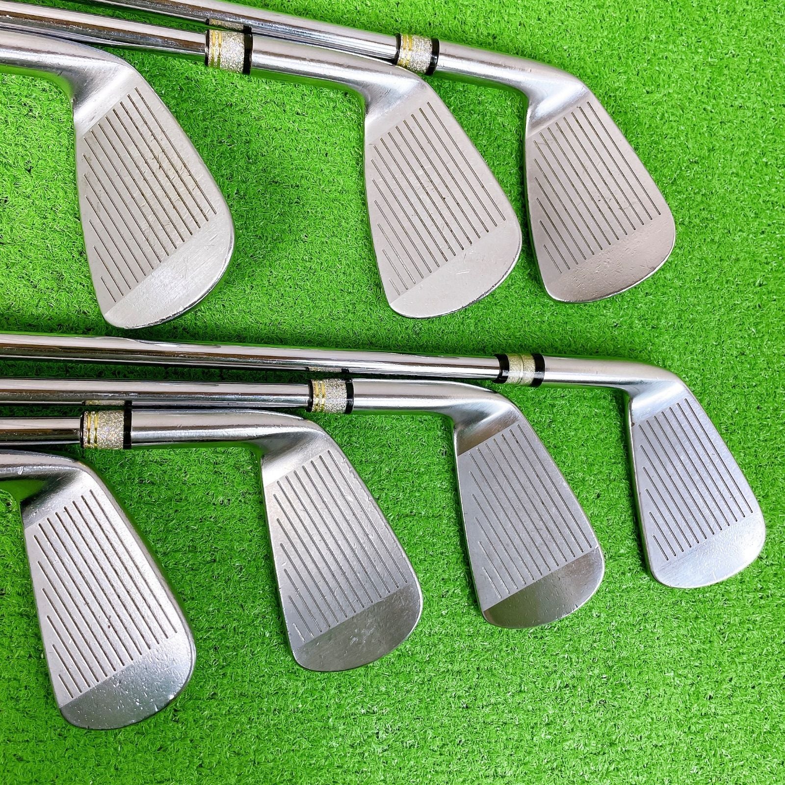 Romaro Iron Set Ray V Forged 7 (4-9.P) Dynamic Gold X100