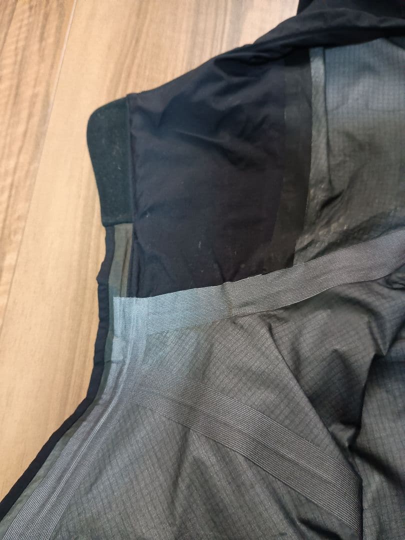 Arc'Teryx Mountain Parkas Sv S Sl Ar Lt Alpha