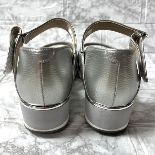 Vita Nova Sandals