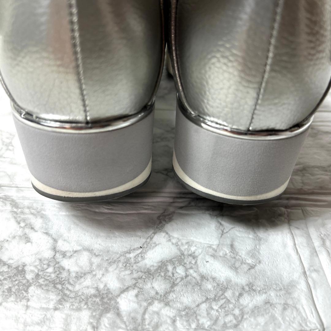 Vita Nova Sandals