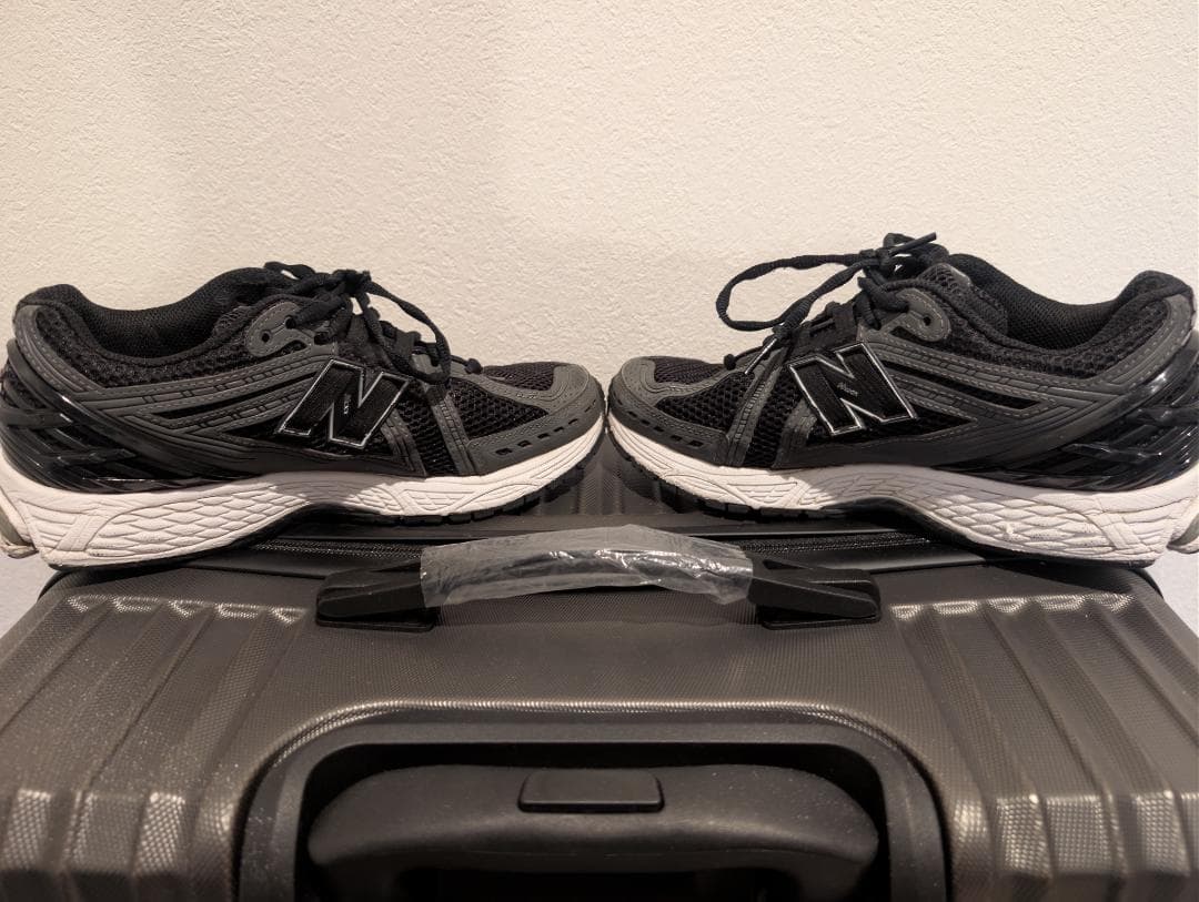 New Balance Sneakers 1906R Black