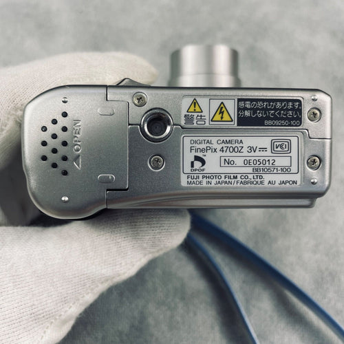Fujifilm Compact Digital Camera Fujifilm/Finepix.4700Z.4.3Mega.3 Zoom