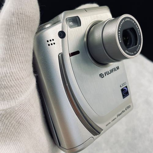 Fujifilm Compact Digital Camera Fujifilm/Finepix.4700Z.4.3Mega.3 Zoom
