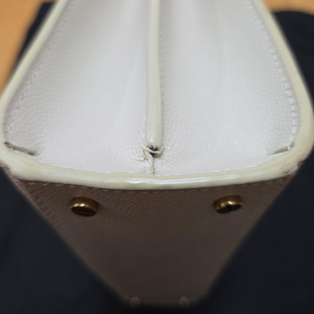 Saint Laurent Shoulder Bags