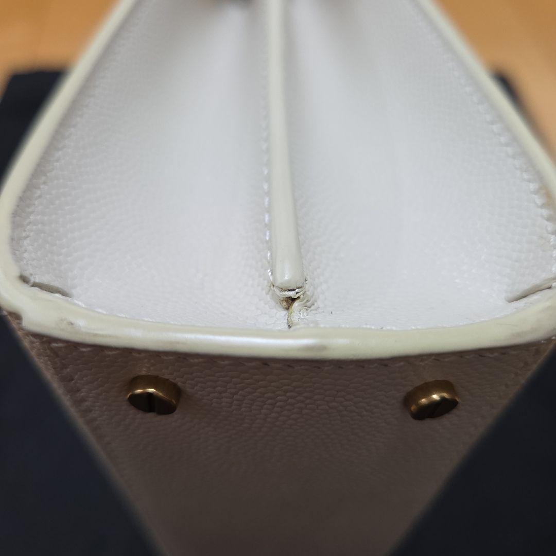 Saint Laurent Shoulder Bags